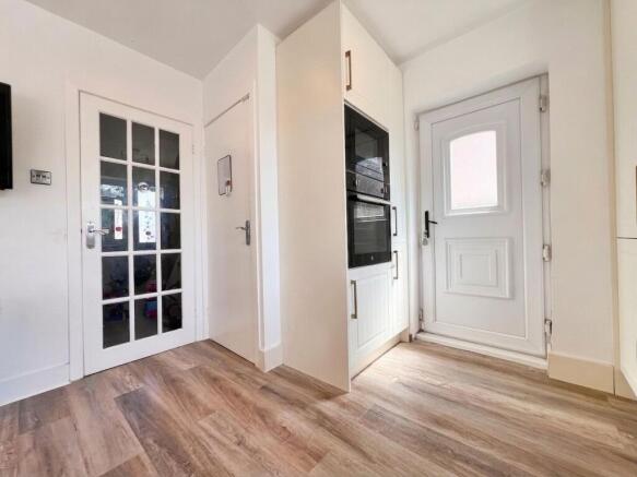 3 bed Semi-Detached for sale Image 7