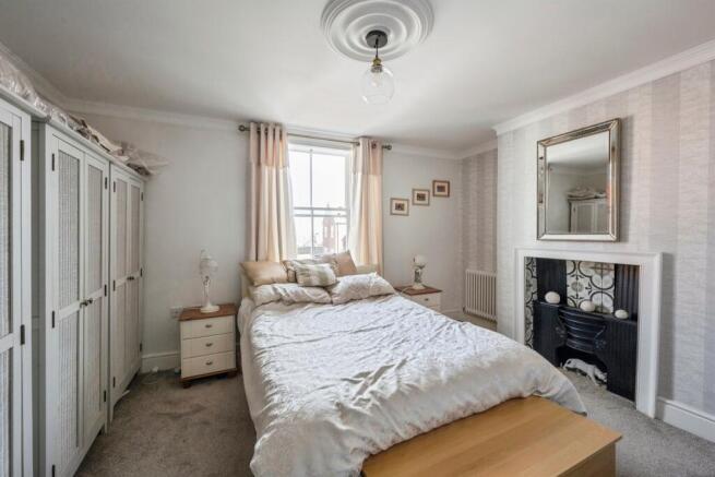 2 bed Maisonette for sale Image 12