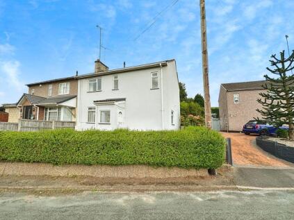 Moss Crescent, Huntington