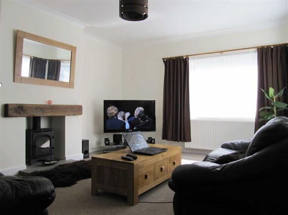 DINING/KITCHEN