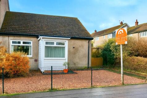 Lady Nina Square, Coaltown of Balgonie, KY7