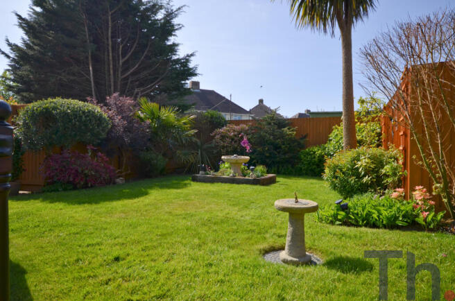Rear Garden (3).JPG