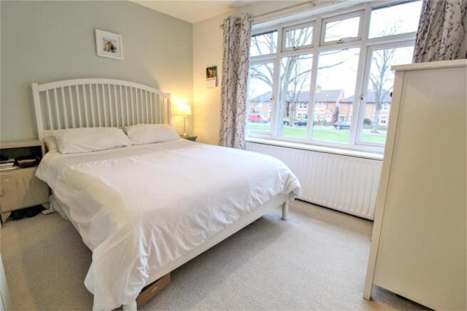 Bedroom 1.jpg