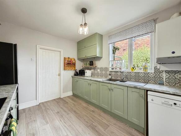 3 bed House for sale Image 9