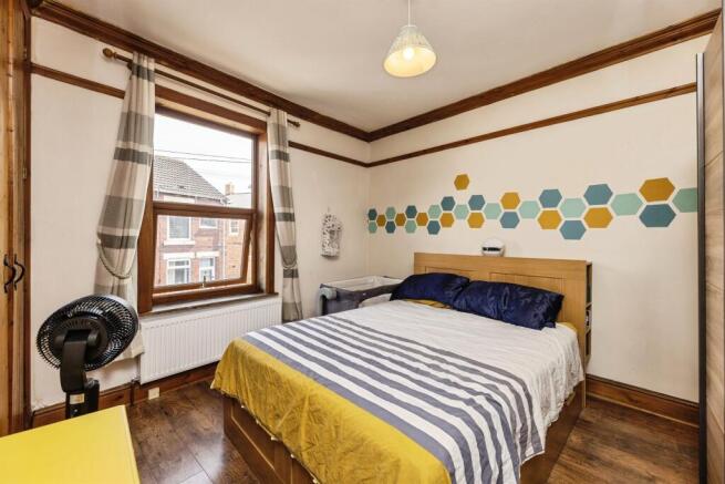 2 bed Terraced for sale Image 5