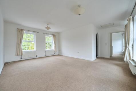 Sparnock Grove, Truro, TR1