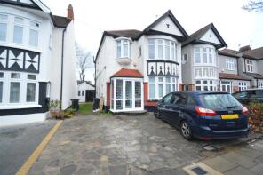 77, Highwood Gardens, Clayhall, Ilford IG5 0AY