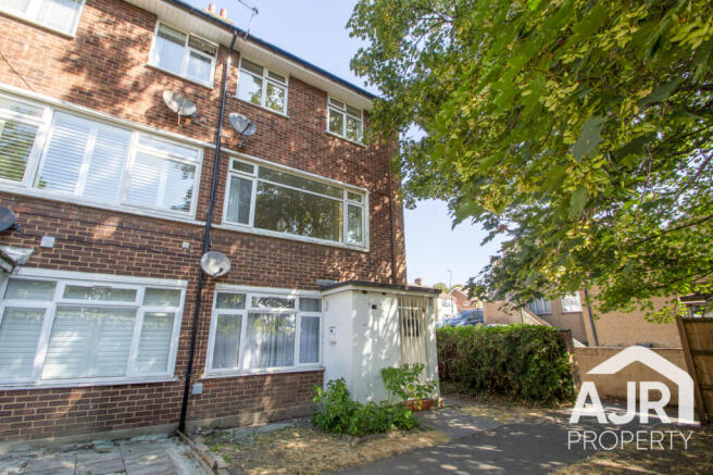 Two bedroom maisonette in Crayford