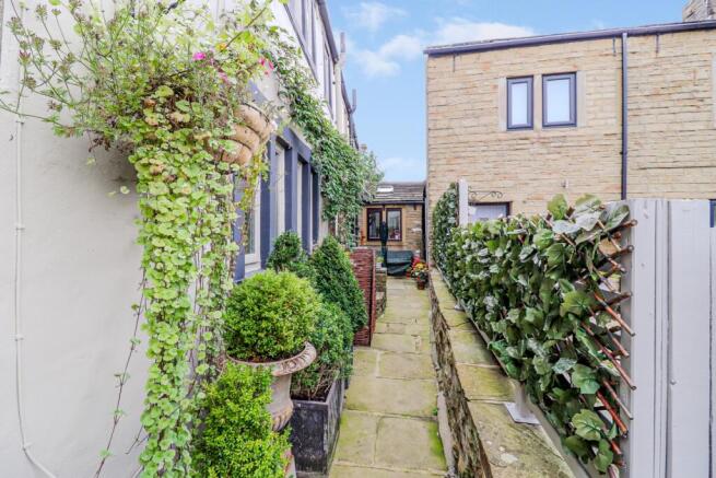 6-LYDGATE-EDIT-02