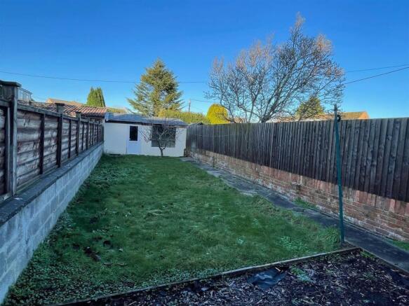 Rear Garden.,.jpg