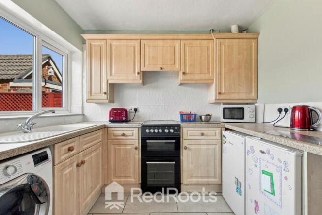 2 bed Detached Bungalow for sale Image 5