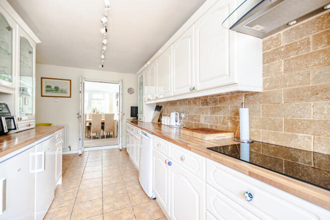 3 bed Link Detached House for sale Image 5