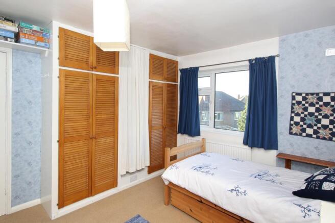 Bedroom 2 (2)