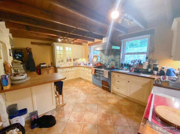 Kitchen-2.jpg