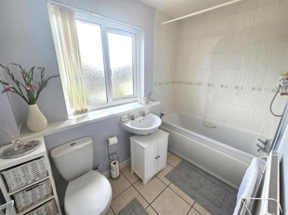 Bathroom.jpg