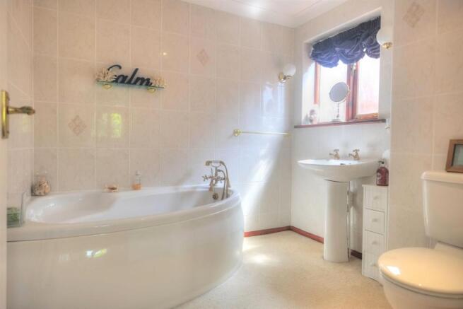 Master En-suite