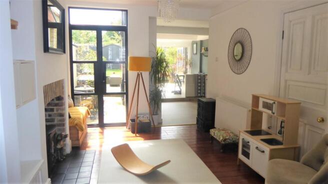 DINING ROOM VIEW 2