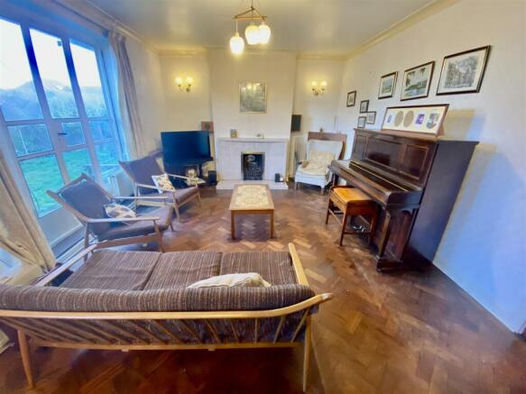 Living/Dining Room