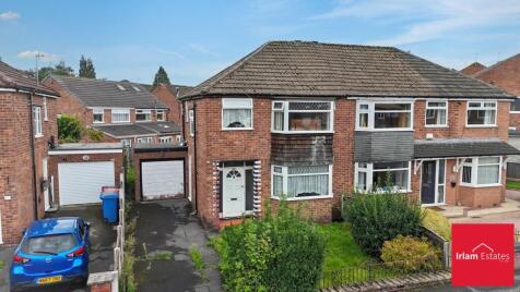 Highbury Avenue, Irlam, M44