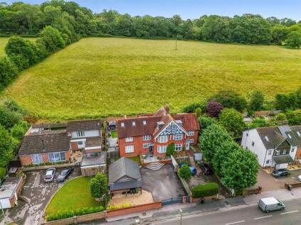 London Road, Horndean