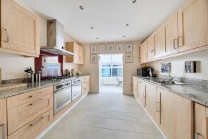 30, Festing Grove, Southsea PO4 9QA