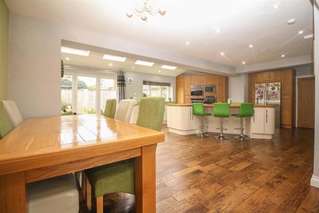 Kitchen Diner