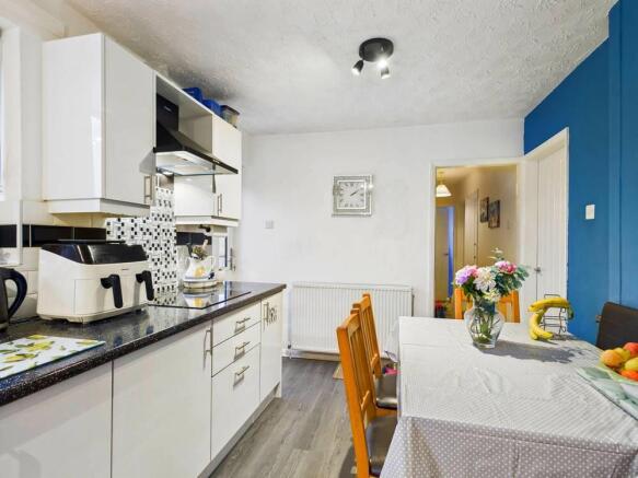 3 bed Detached Bungalow for sale Image 7