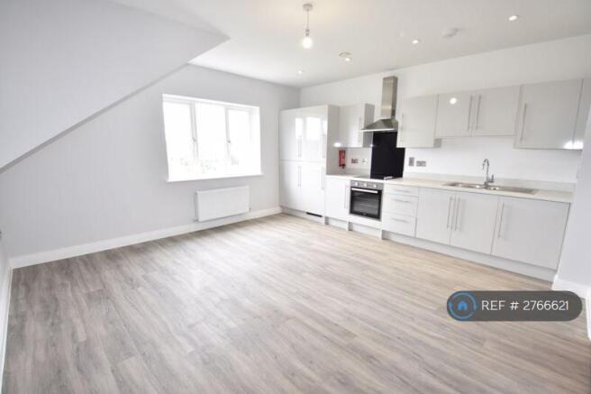 Kitchen- Lounge 