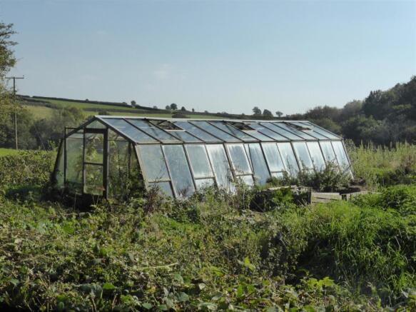 THE GLASSHOUSE