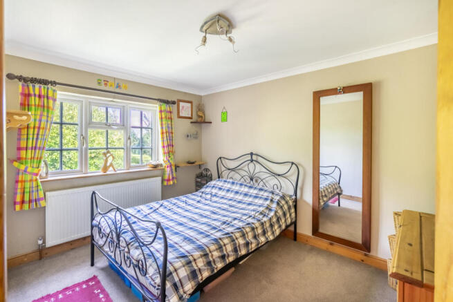 4 bed Detached for sale Image 10