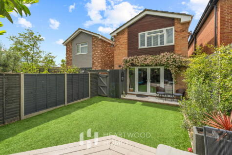 Tennyson Road, St. Albans, AL2 3HX