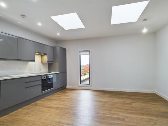 2 bed Flat to rent Image 6