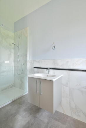2 bed Barn Conversion to rent Image 12
