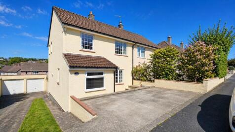 Erle Gardens, Plymouth, PL7