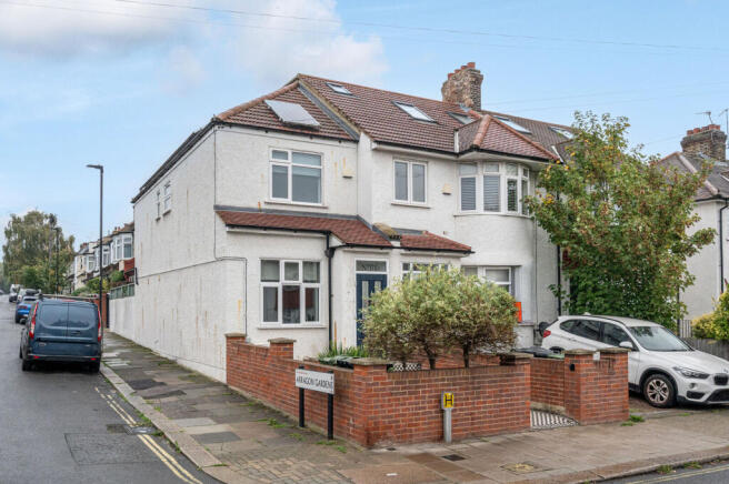 2-bed terraced on Ellison Road, Streatham Common, London, SW16, £550,000