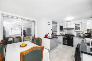 8, Carnanton Road, London E17 4DA