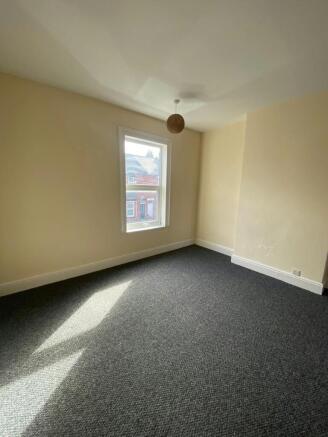 2 bed Terraced to rent Image 9
