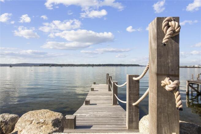 Dorset Lake Avenue, Lilliput, Poole, Dorset, BH14 photo 4