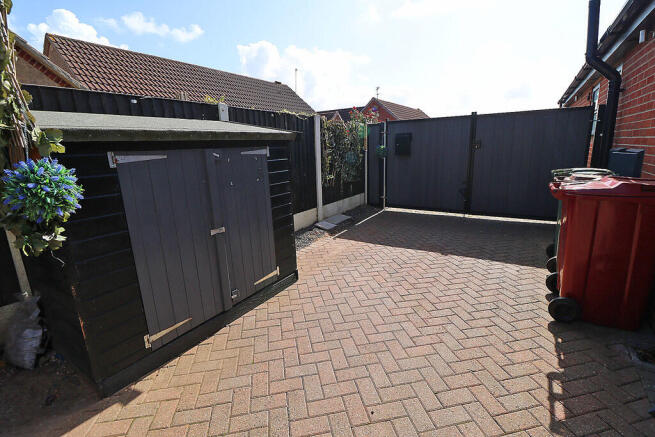 Hunters Croft, Haxey photo 4