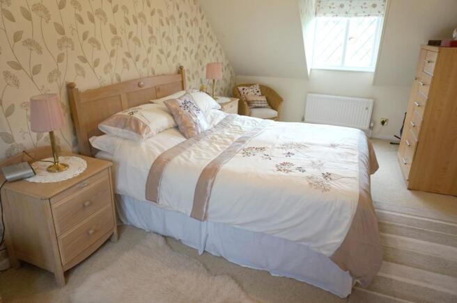 Bedroom 1.JPG