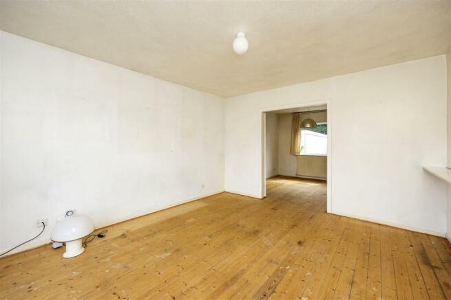 50_LAXTON_DRIVE_LENZIE_008.JPG