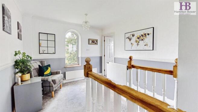 4 bed Detached for sale Image 11