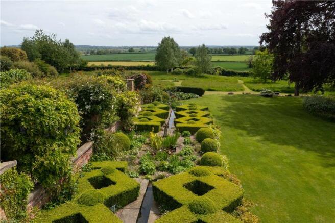 Gardens & Views