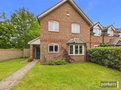 Floral Court, Bath Road, Hare Hatch, Reading, RG10