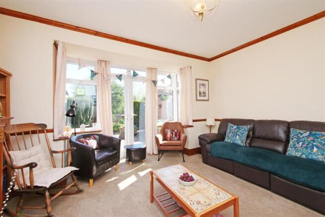 3 bed Semi-Detached for sale Image 8