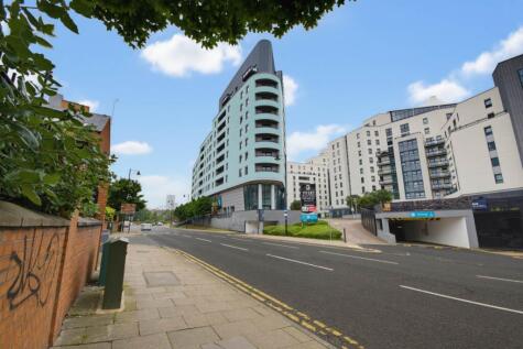 Apartment 607 The Gateway West, East Street, City Centre, Leeds West Yorkshire, LS9 8DR