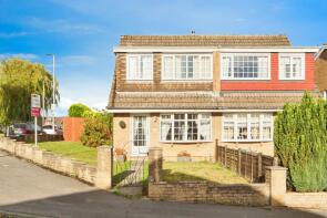 19a, Woodlea Approach, Yeadon, Leeds LS19 7PN