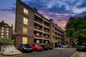 Flat 15, Tidworth House East Dulwich Estate, Albrighton Road, London SE22 8AW
