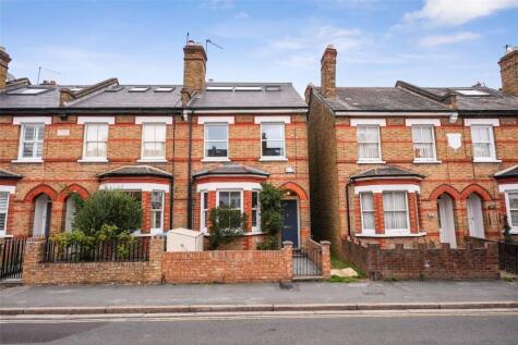 Third Cross Road, Twickenham, TW2