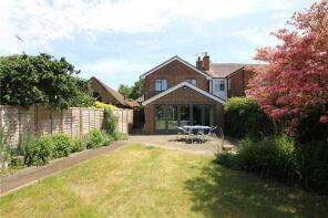 52, Little Heath Road, Chobham, Woking GU24 8RJ
